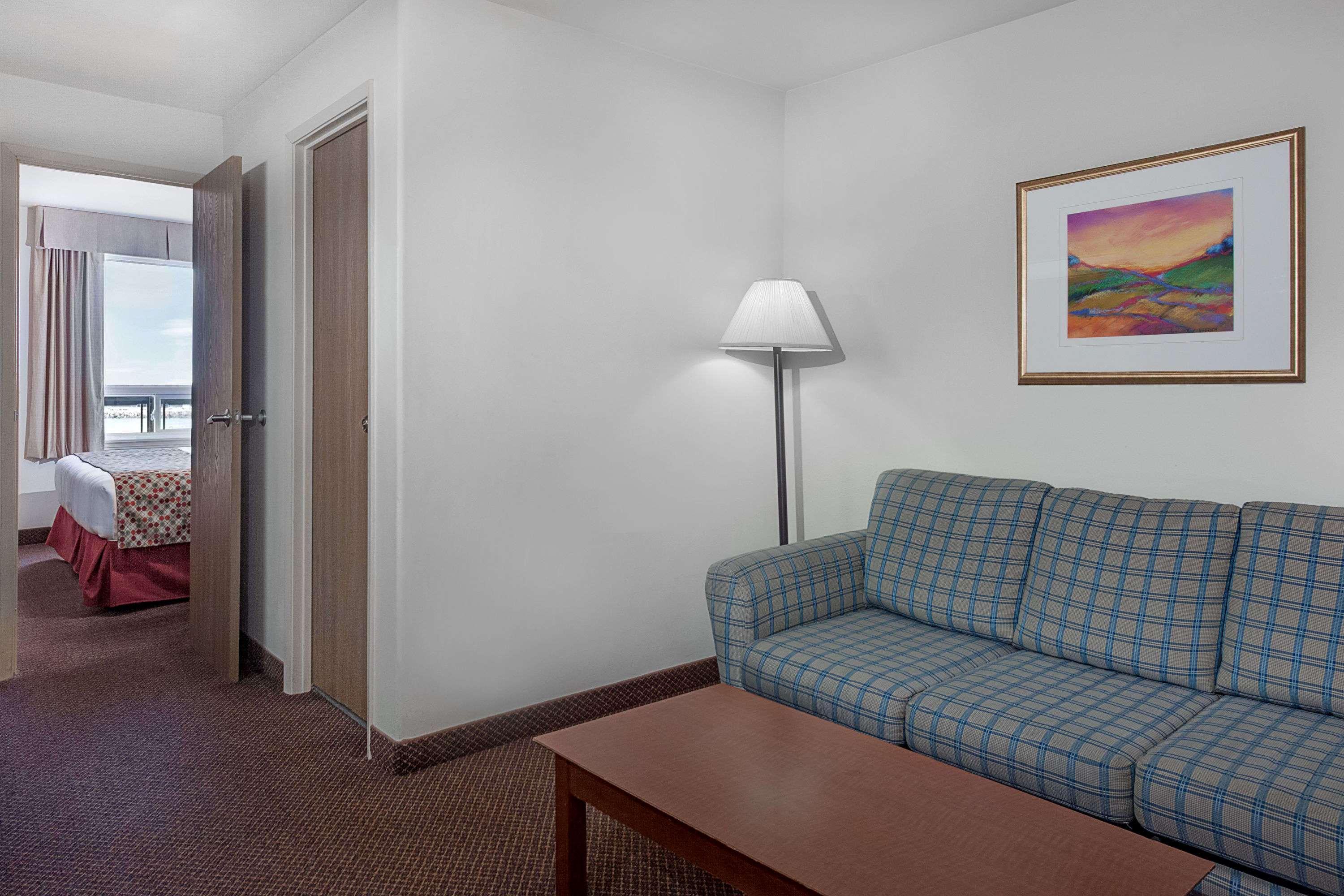 Hotel Super 8 By Wyndham Caraquet Exteriér fotografie